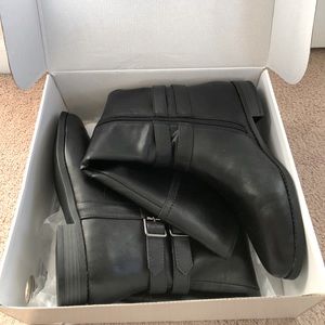 Black riding boots size 9 - brand‎ new